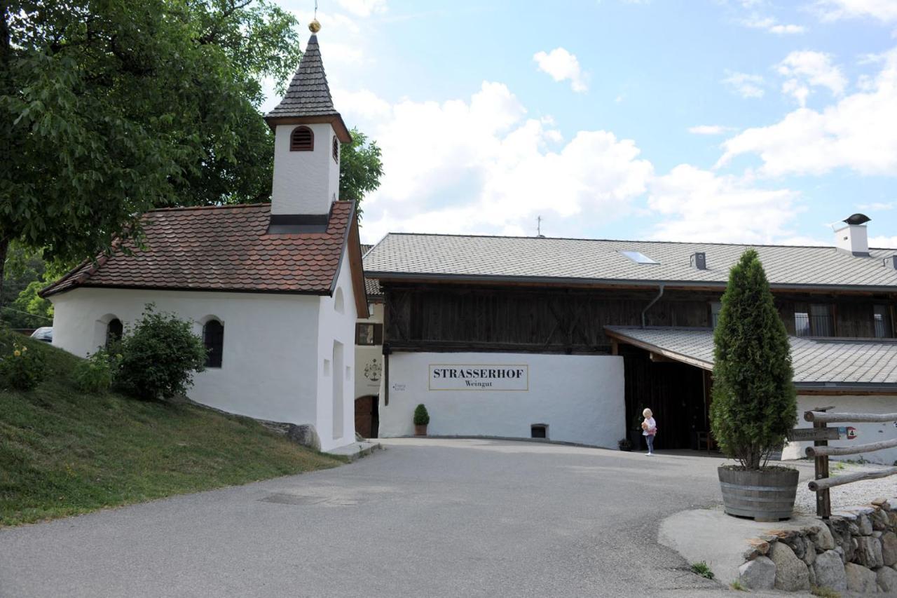 Strasserhof Tenuta-Weingut Varna Esterno foto